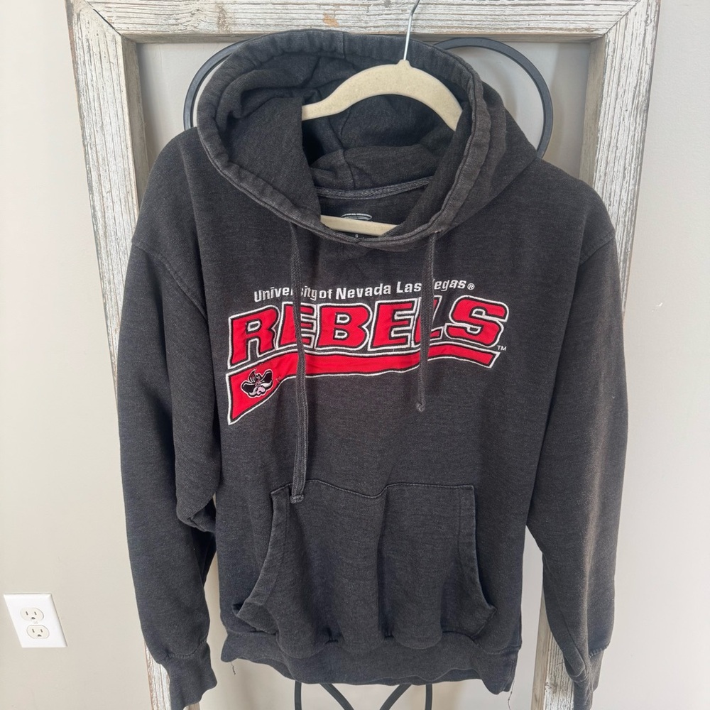 Cadre UNLV Rebels Hoodie Gray Embroidered Pullover NCAA University Las Vegas S